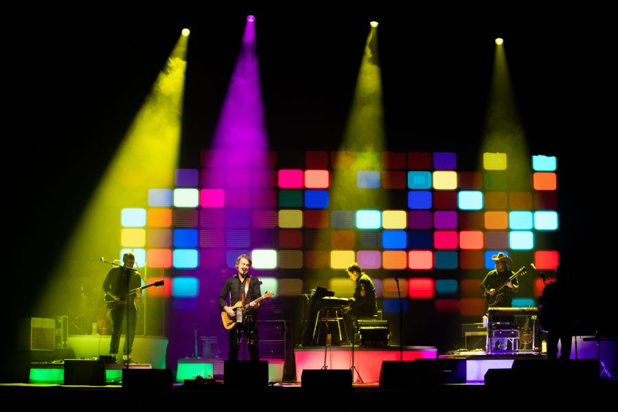 <who>Photo credit: Jay Wallace</who>Blue Rodeo