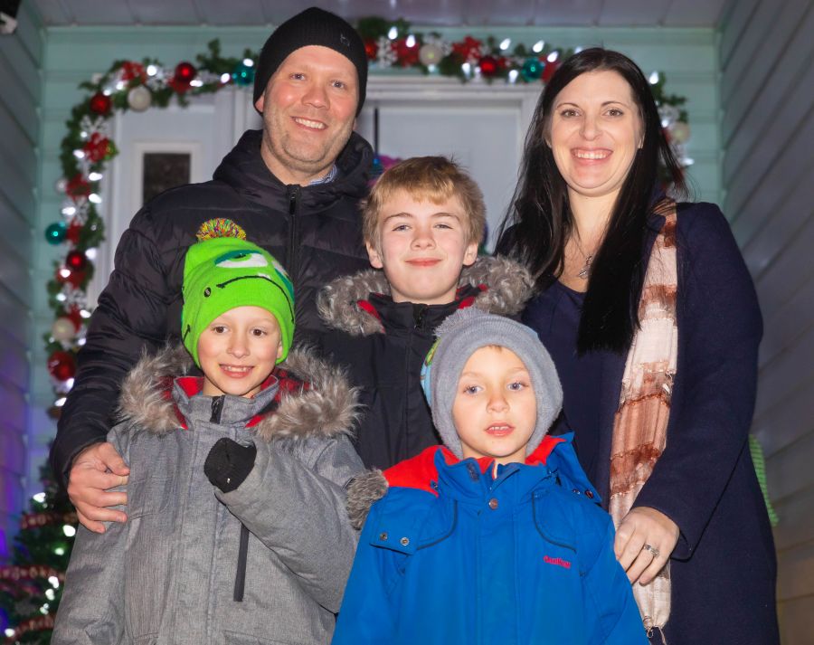 <who>Photo Credit: NowMedia/Gord Goble</who> David Blythe and family