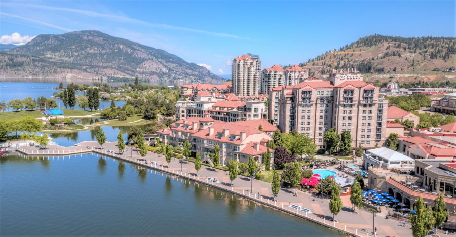 </who>The Delta Grand Okanagan Resort (forefront) in Kelowna.