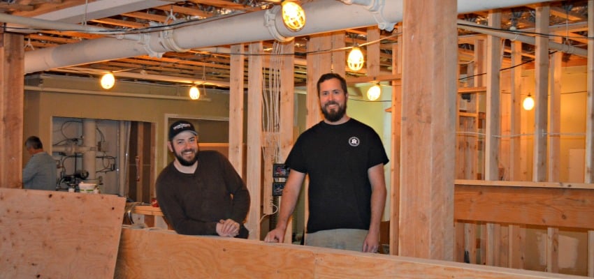<who>Iron Road Brewing Company co-owners Jared Tarswell and Richard Phillips. Photo Credit: KamloopsBCNow.</who>