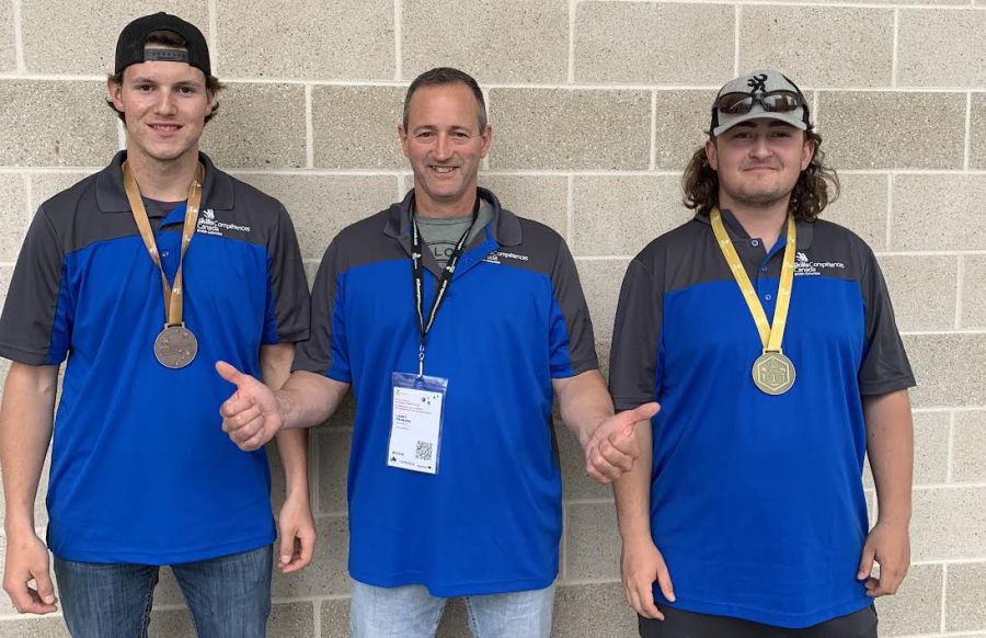 <who> Photo Contributed </who> Welding winners (L to R): Bronze medal winner Cole Allan, TRU welding instructor Larry Franzen and gold medal winner Nolan Ilic.