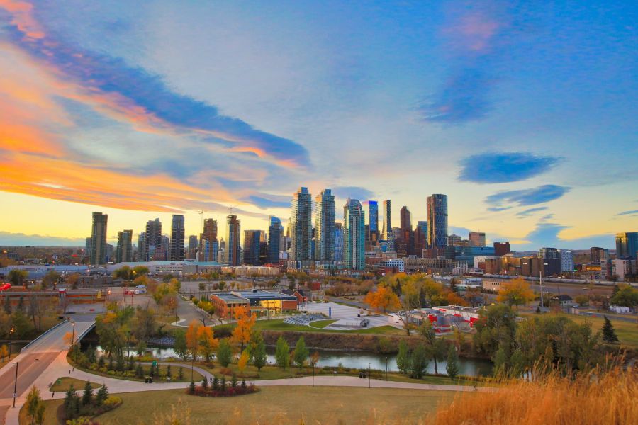 </who>Calgary boasts quality of life, affordable housing and a booming economy.