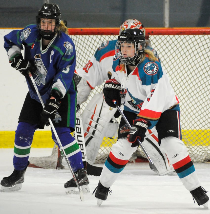 <who>Photo Credit: Lorne White/NowMedia</who>Rockets' defender, Amelia Nouwen stands guard during the hosts' game against Abbotsford at the Rutland Arena.