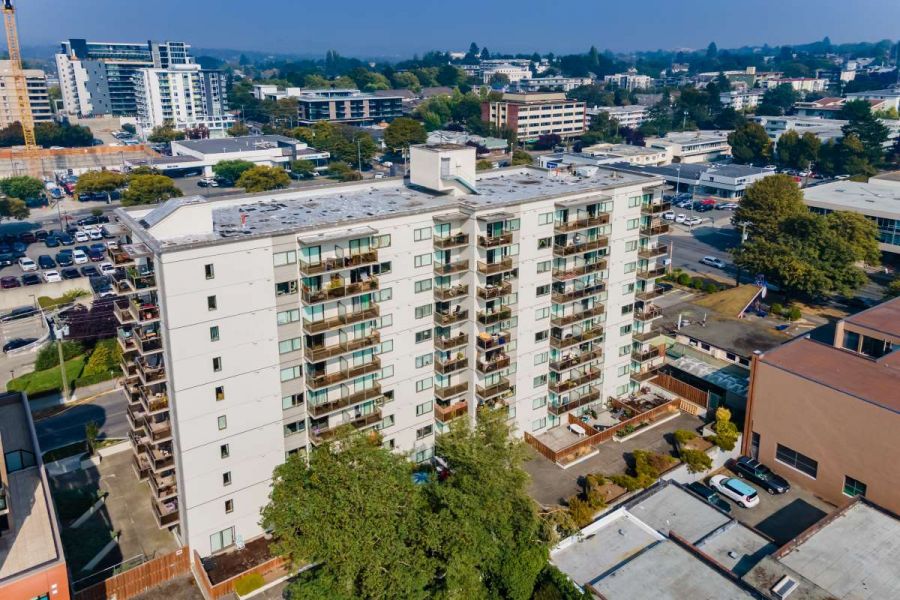 </who>The median rent for a one-bedroom apartment in Victoria in April was $1,830 a month, $2,380 for a two-bedroom.