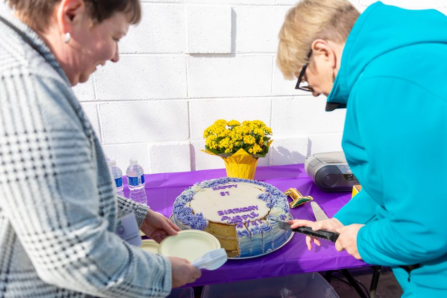<who>Photo Credit: NowMedia/Gord Goble</who> Birthday cake courtesy of honey toast