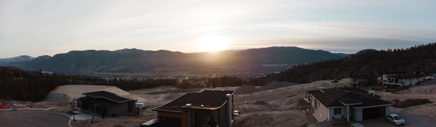 <who>Photo Credit: 2021 Hometown Heroes Lottery</who>View from the Penticton Dream Home at The Ridge