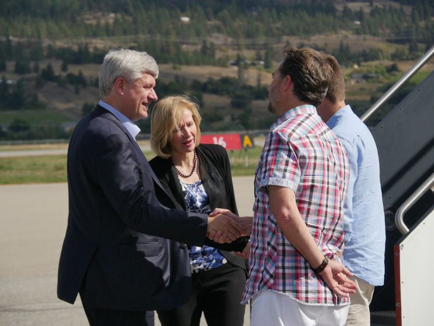 Stephen and Laureen Harper were greeted by volunteers with the Conservative party. (Photo Credit: KelownaNow.com)