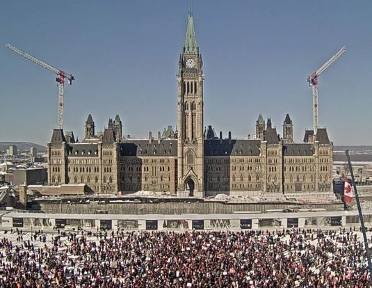 </who>The Government of Canada's live Parliament Hill camera captured this photo of the Freedom Convoy crowd on Saturday.