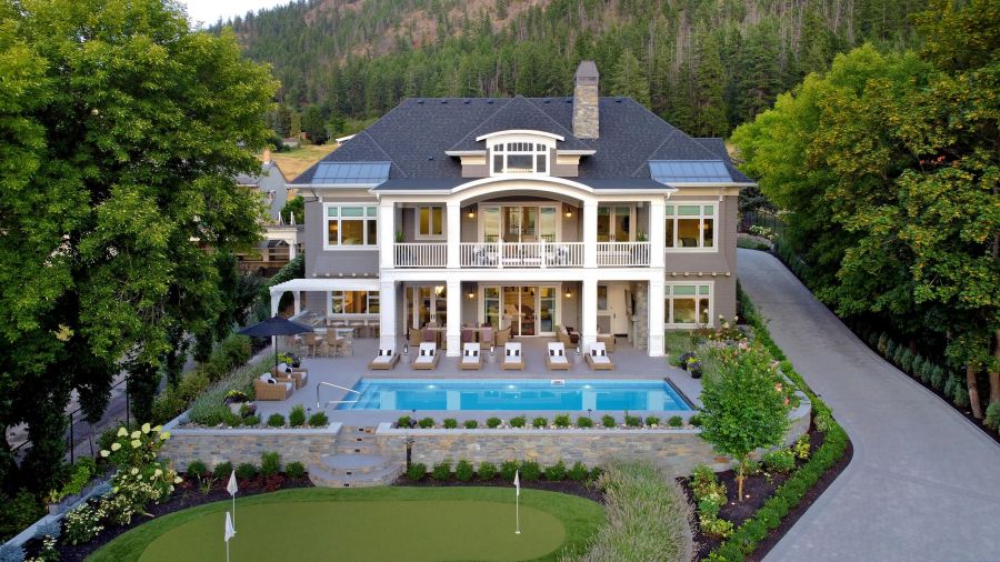 <who>Photo Credit: Colin Jewall Photo Studios</who>This waterfront home called 'Lakeside Haven' in Vernon was built by Frame Customs Homes of Kelowna and won best detached custom home over 5,000 square feet at the National Awards for Housing Excellence.