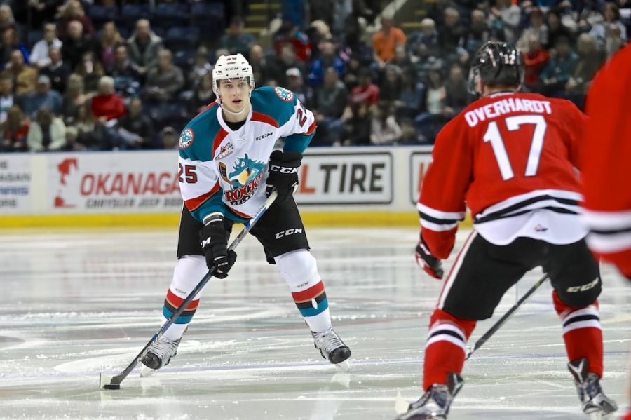 <who>Photo Credit: KelownaNow </who>Cal Foote with a strong defensive game.