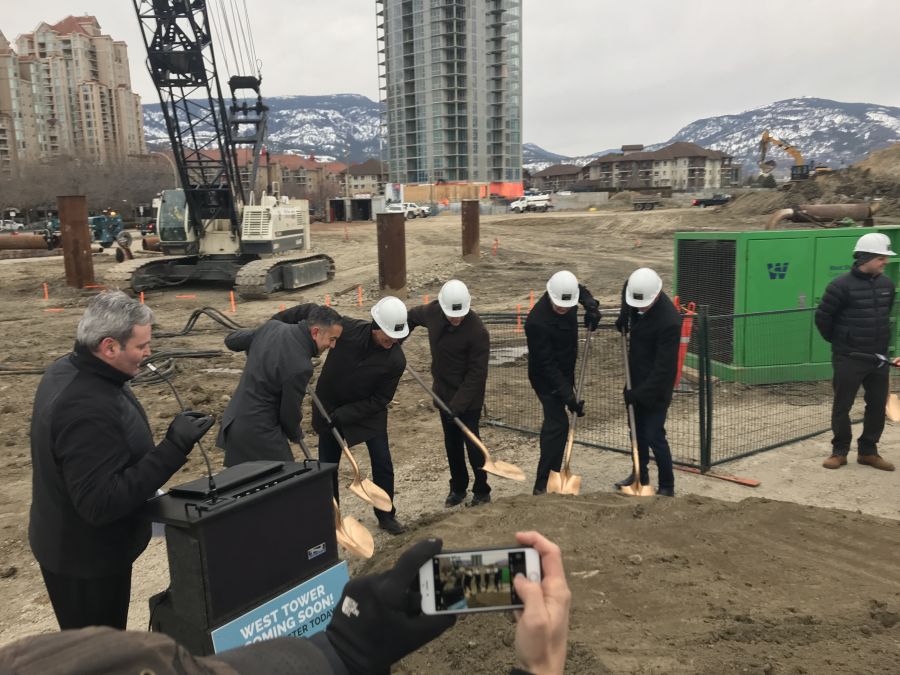 <who> Photo Credit: KelownaNow </who>