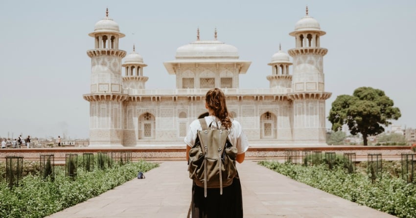 5 things you cannot travel without in 2020
