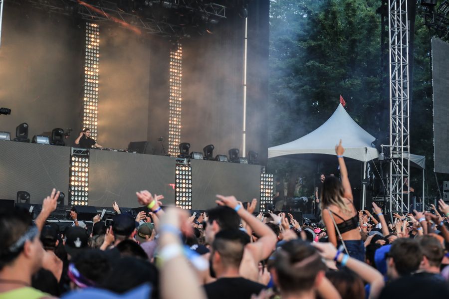 The crowd in Kelowna partying with Skrillex.