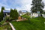 BRIGHT 3-BEDROOM HOME NEAR LAKE AND WINERIES Photo