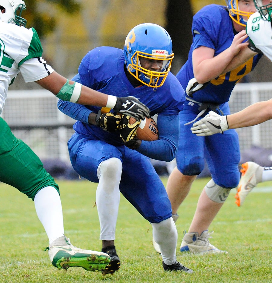 The Voodoos' Jhavoun Blake scored three touchdowns and covered 156 yards on 24 carries against Mouat.