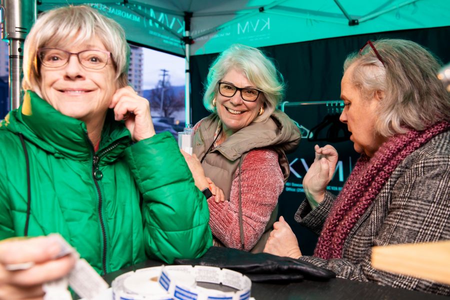 <who>PhotoCredit: NowMedia/Gord Goble</who>