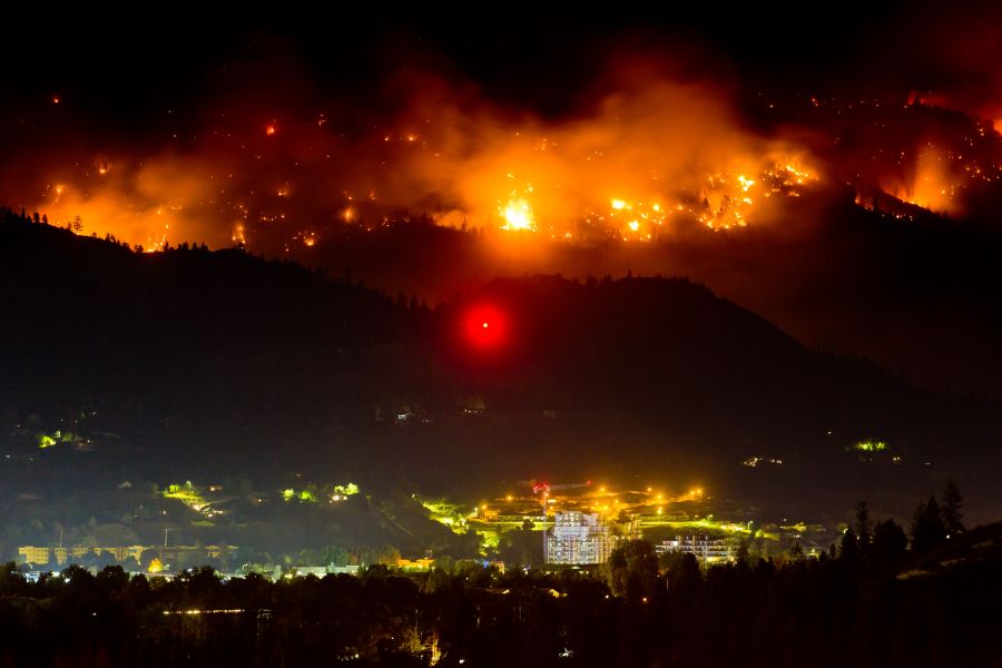 <who>Photo Credit: NowMedia/Gord Goble</who> Penticton in foreground, Christie Mountain wildfire in background