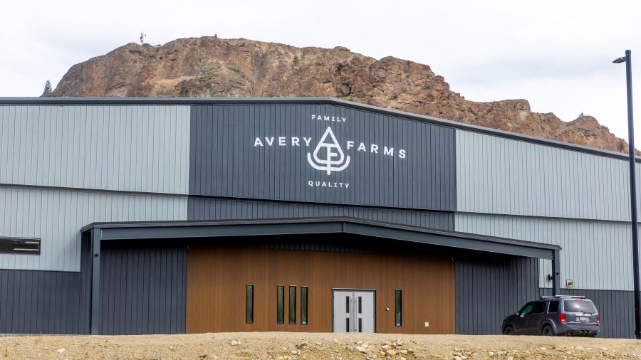 <who>Photo Credit: NowMedia/Gord Goble</who> Avery Famlily Farms viewed from the outside