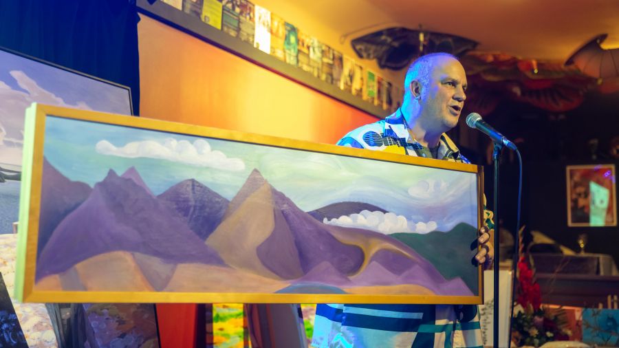 <who>Photo Credit: NowMedia/Gord Goble </who> Dream Cafe auction Nov 4, 2023