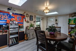 BRIGHT 3-BEDROOM HOME NEAR LAKE AND WINERIES Photo