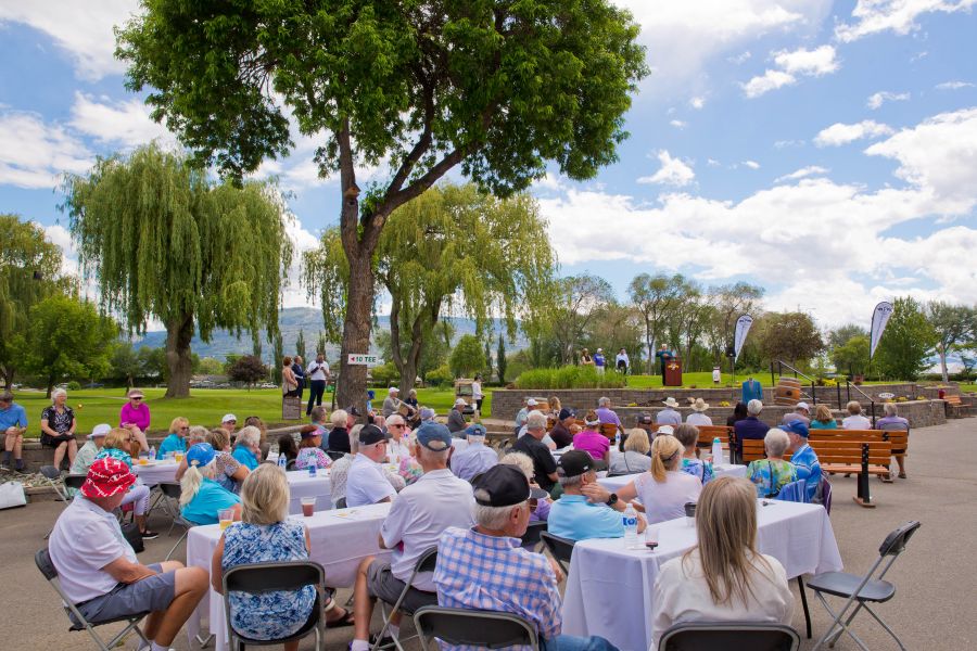 <who>Photo Credit: NowMedia</who>