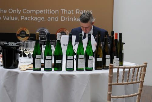 <who>Photo Credit:London Wine Competition