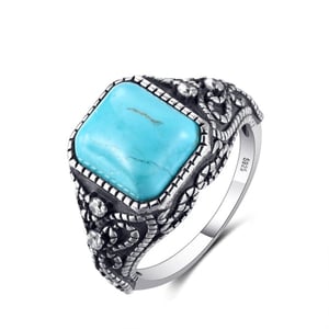 Anello in turchese con pietra quadrata