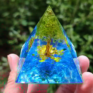 Orgonite acquamarina e peridoto 5cm