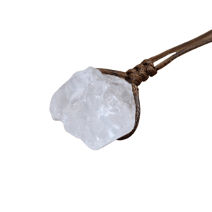 Collana con pietre di cristallo