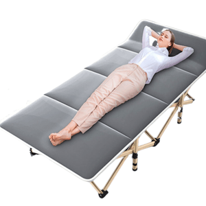 Lettino da campeggio all'aperto