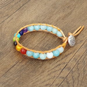 Bracciale in pelle con amazzonite e 7 chakra