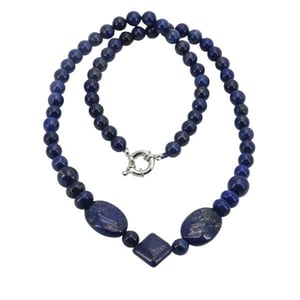 Collana a forma di diamante in lapislazzuli
