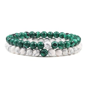 Orecchini a due file di malachite per lo yoga.