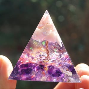 Orgonite di ametista e quarzo rosa 5cm