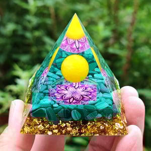 Orgonite di malachite e citrino 5cm