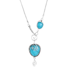 Collana di lumache turchesi da donna.