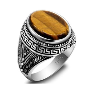 Anello tribale in argento con occhio di tigre