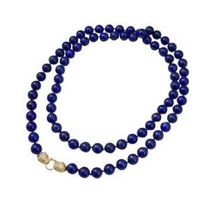Collana in lapislazzuli con chiusura a drago