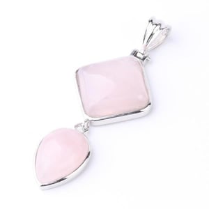 Collana di quarzo rosa e diamanti