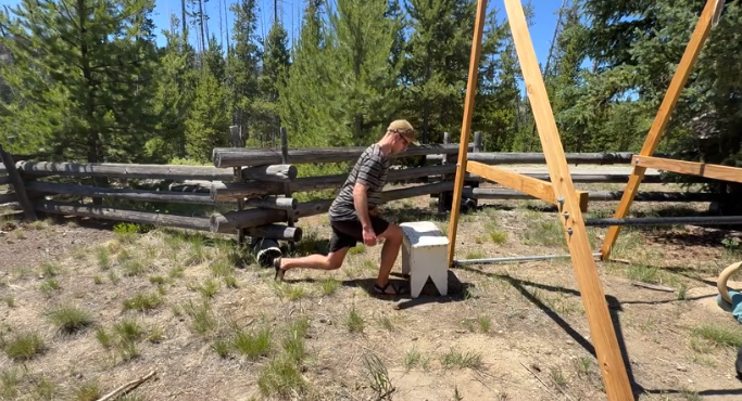 Alternating Reverse Lunge with Blocked Knee