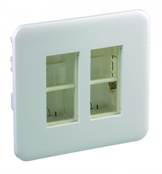 Efapel Werkstation Inbouw Leeg 2x4 Modules Wit