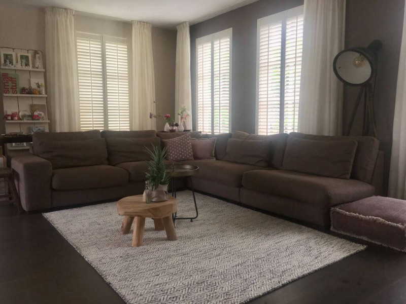 Wollen vloerkleed Nikki Wit