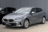 BMW 118 Hatchback — Saphirschwarz metallic