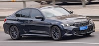 BMW 320i Sedan — Saphirschwarz metallic