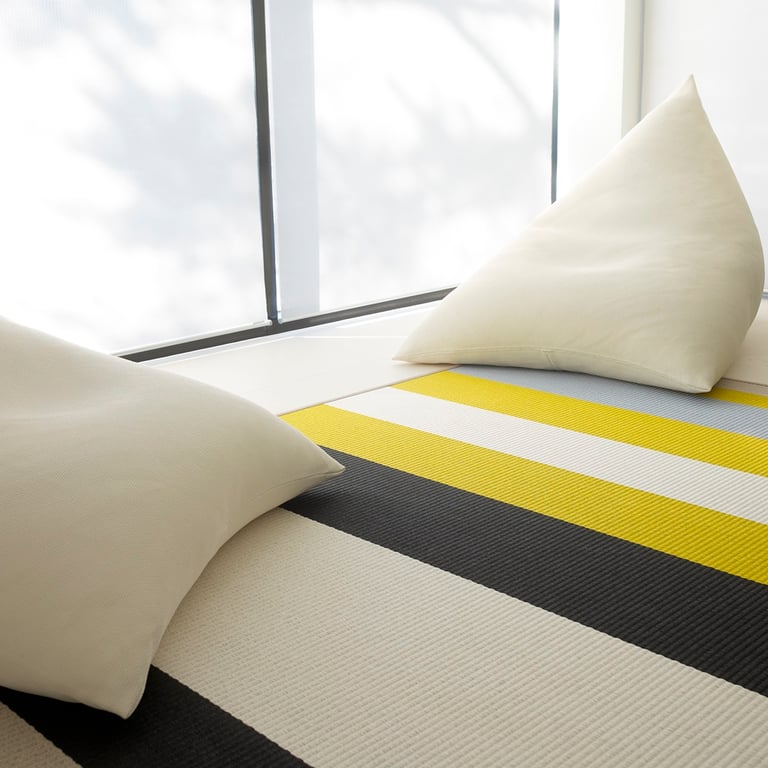 Design vloerkleed Woodnotes Avenue Stone – Yellow 1371522
