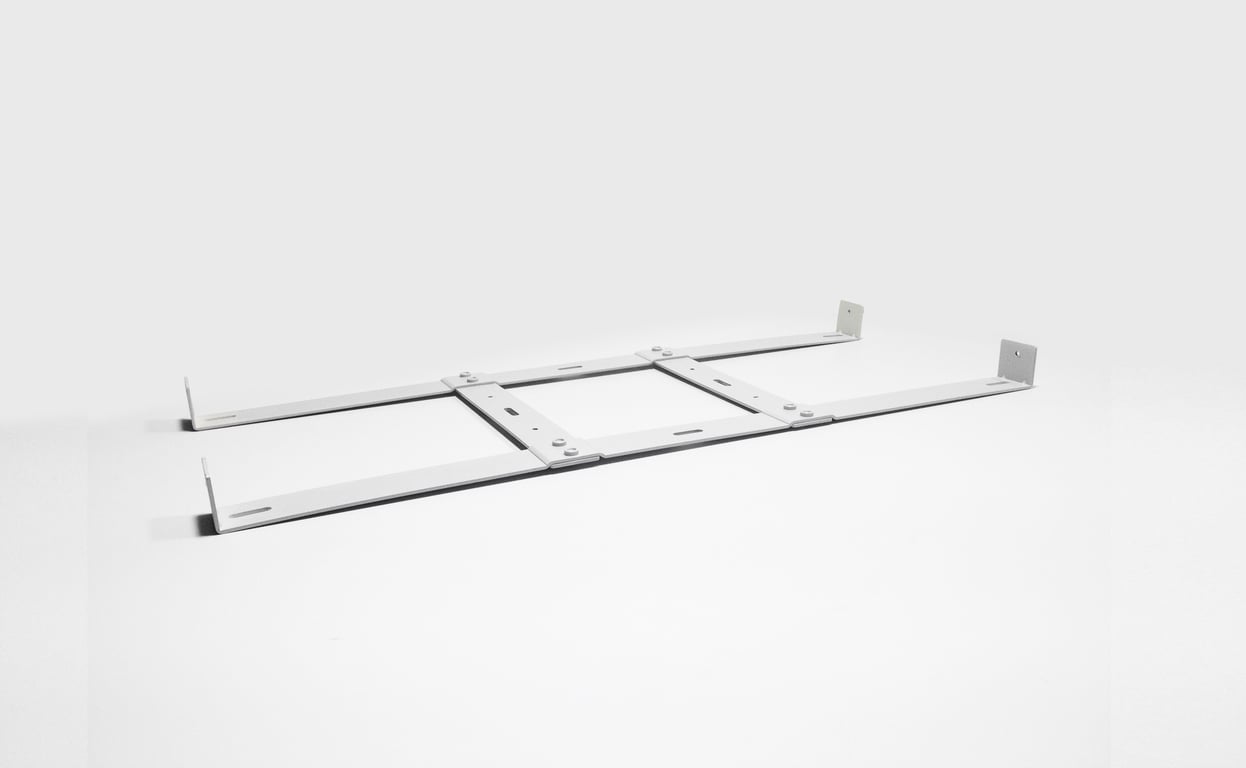Montagebeugel 595mm t.b.v. LED panel 595x595mm