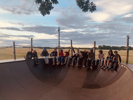 Kids auf einer Halfpipe in Brandenburg