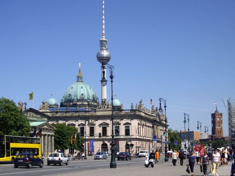 Sommerferien zwischen Seen und Großstadt