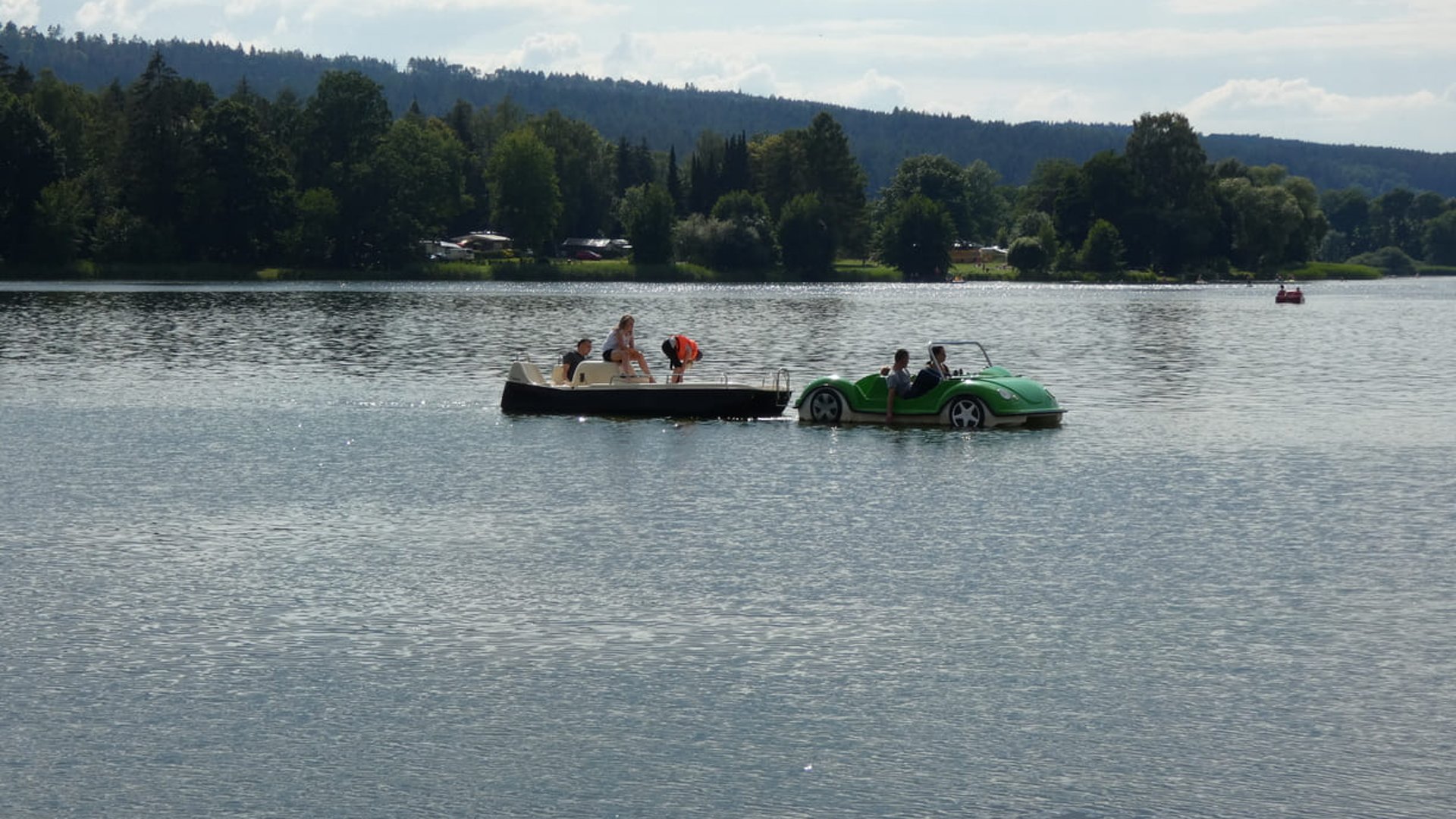 Trettbotfahren auf dem Stausee Hohenfelden