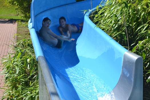 Rutsche im Freibad Eisenberg